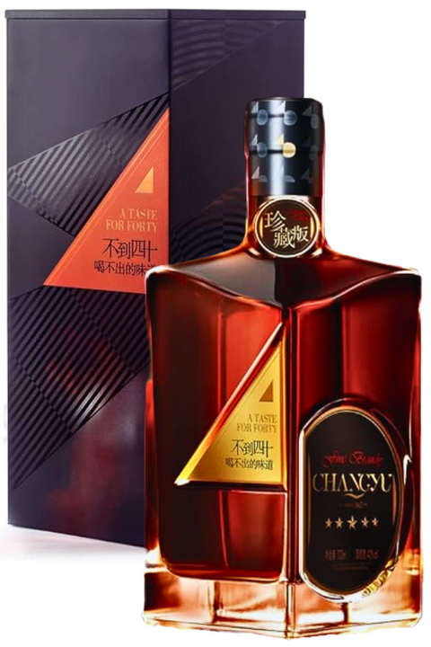 Changyu Fine Brandy Five Stars Collector's Edition 700ml -张裕珍藏版五星金奖白兰地