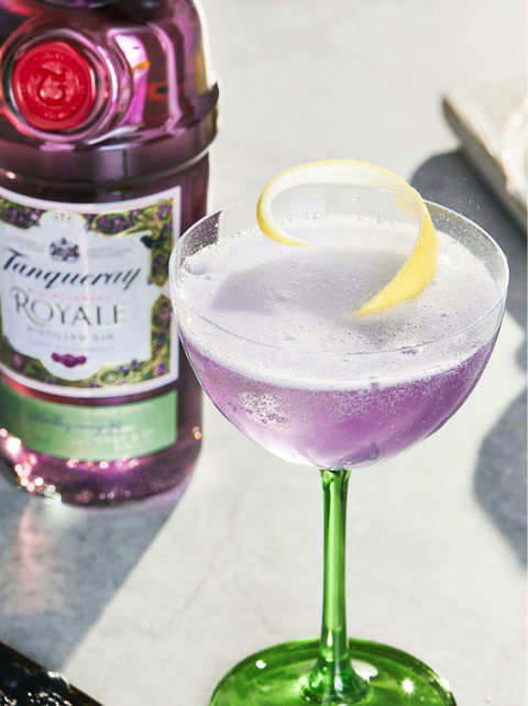 French 75 Pack :1  Tanqueray Blackcurrant Royale 700ml + 1  Cloudy Bay Pelorus Brut 750ml