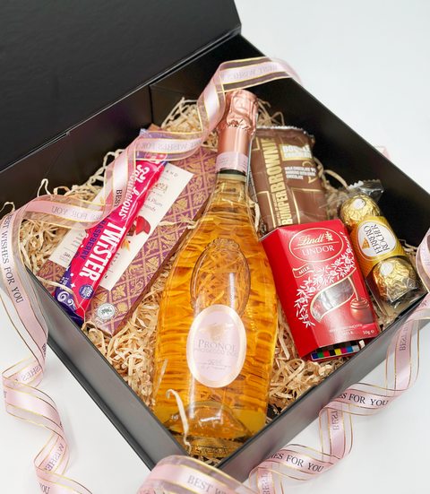 Mother's Day Gift Pack: Prosecco & Indulgence Gift Box