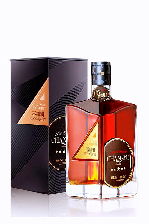 Changyu Fine Brandy Five Stars Collector's Edition 700ml -张裕珍藏版五星金奖白兰地