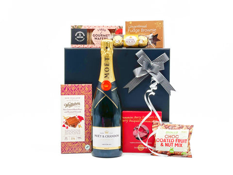 Gift Pack: Moët & Indulgence Gift Box